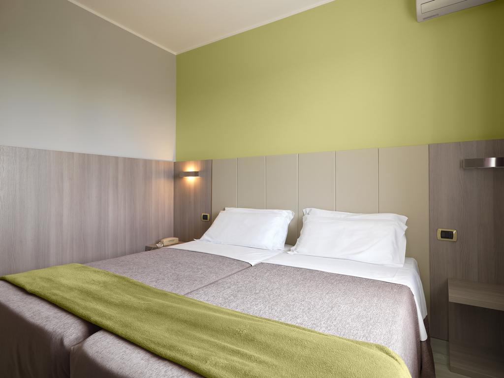 Hotel San Francesco Borgomanero Eksteriør billede